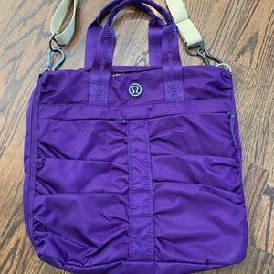 Lululemon gym/overnight bag